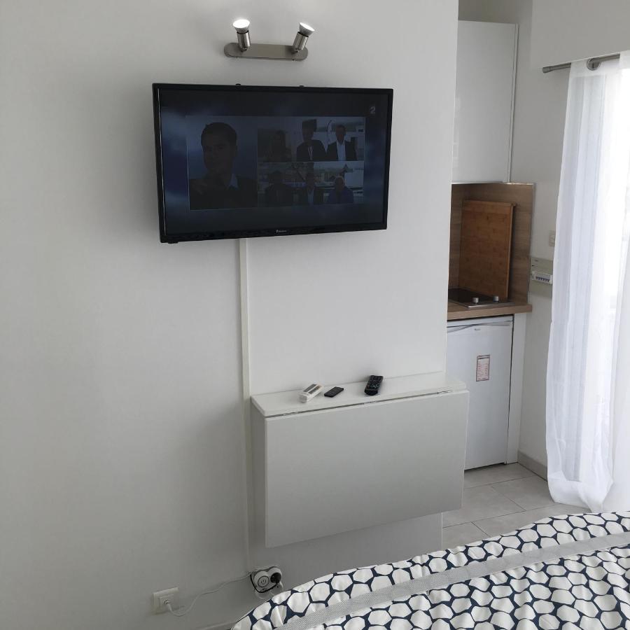 الشقق الفندقية نيسفي  Studio Carre D'Or Situe A 50 M De La Plage المظهر الخارجي الصورة